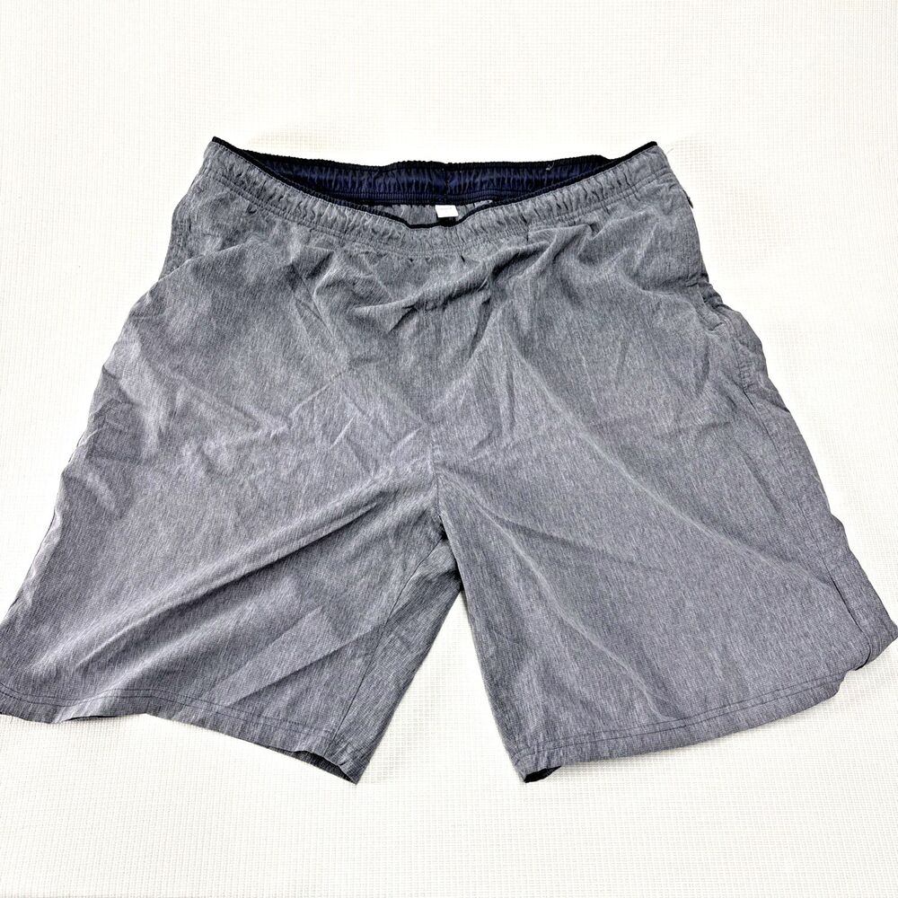 Old Navy Active Men’s Athletic Shorts Gray With Pockets + 1 Zipper Pocket - XL